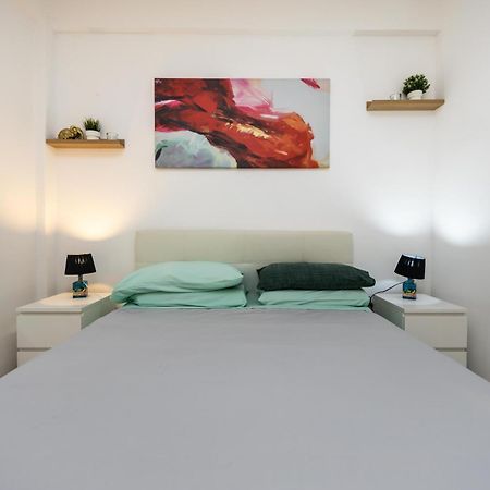 Lotus - Appartamento Sul Mare A Ostia Con Giardino Relax Exterior photo