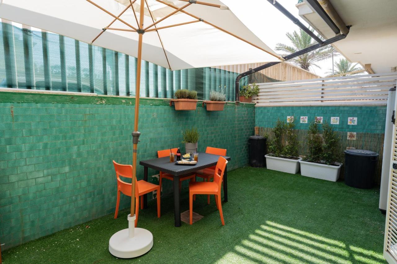 Lotus - Appartamento Sul Mare A Ostia Con Giardino Relax Exterior photo